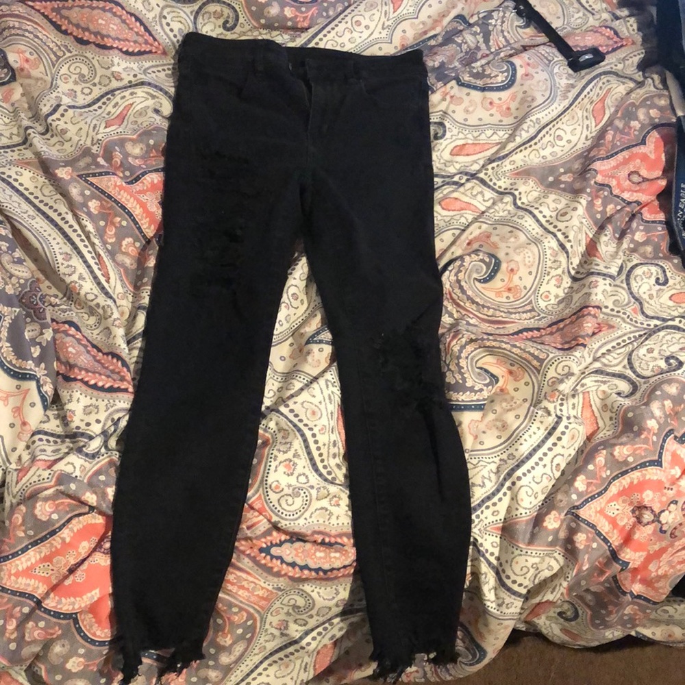 black american eagle ripped stretchy jeans